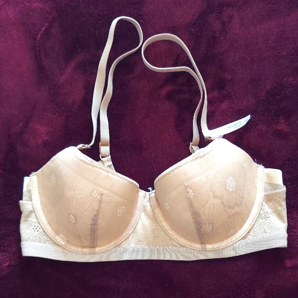 Areie 32C Bra